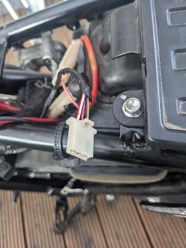 Stecker 2.jpg