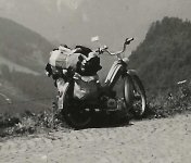 Mein Moped in den Alpen 1959_Kopie.jpg