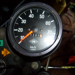 S7304399 Tacho 11300km.jpg