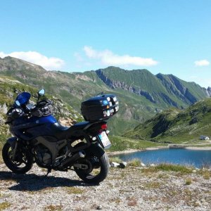 Tdm 900 am Naretsee.jpg