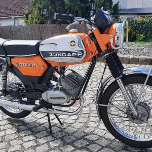 ZD-GTS50-1975-re.jpg