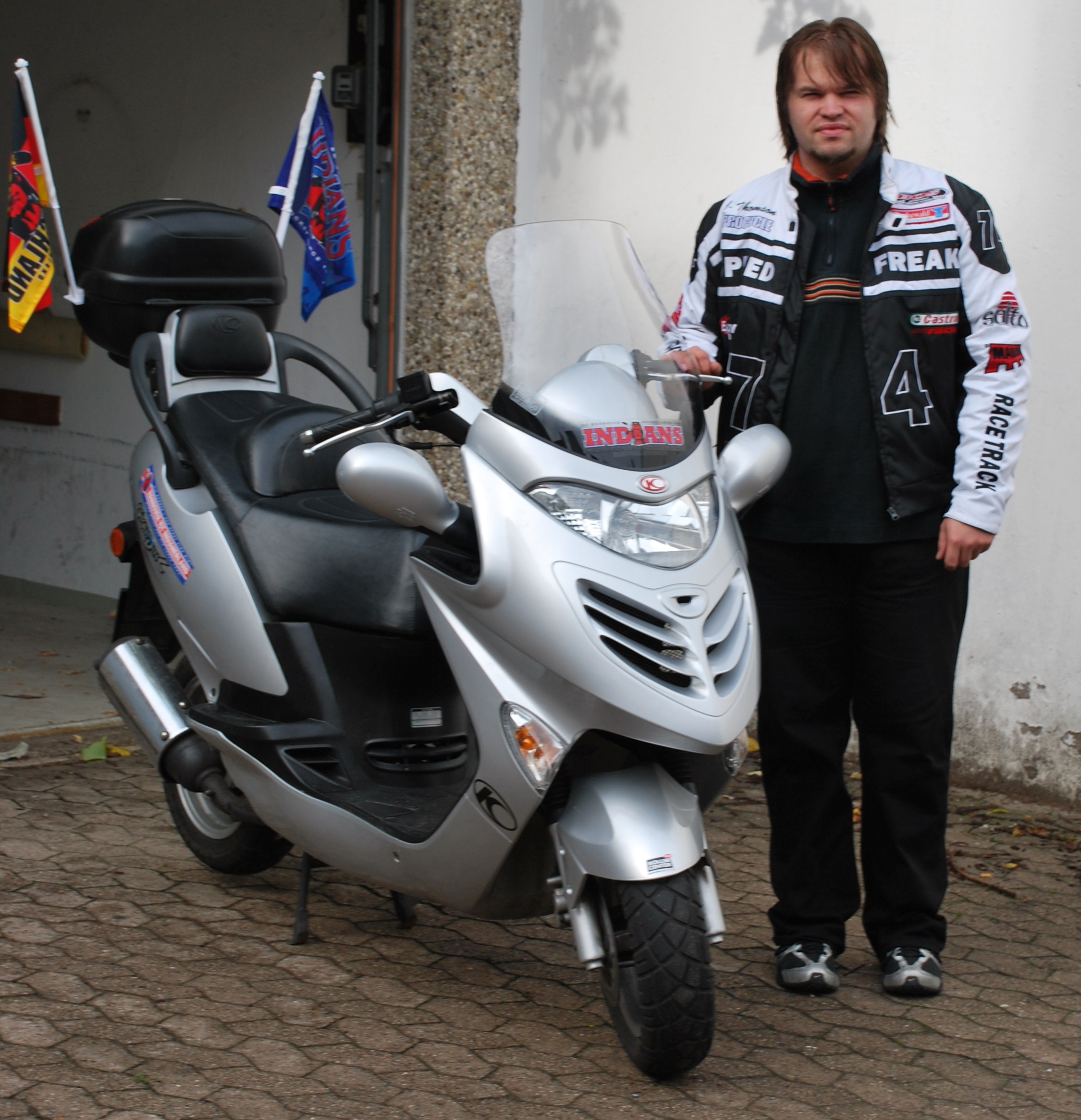 Der Großstadtindianer und seine Kymco Grand Dink 50.jpg