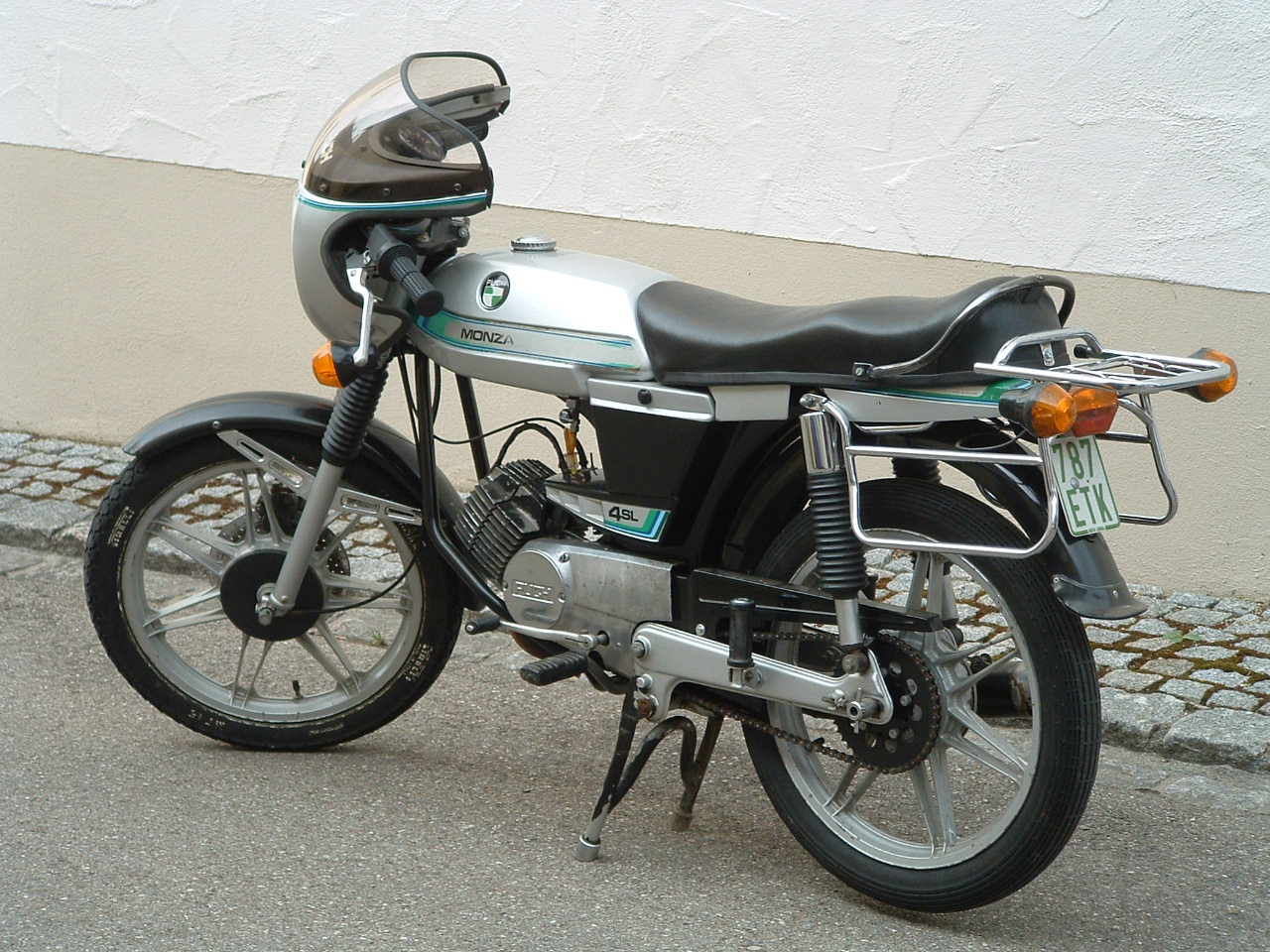 DSCF0008.jpg