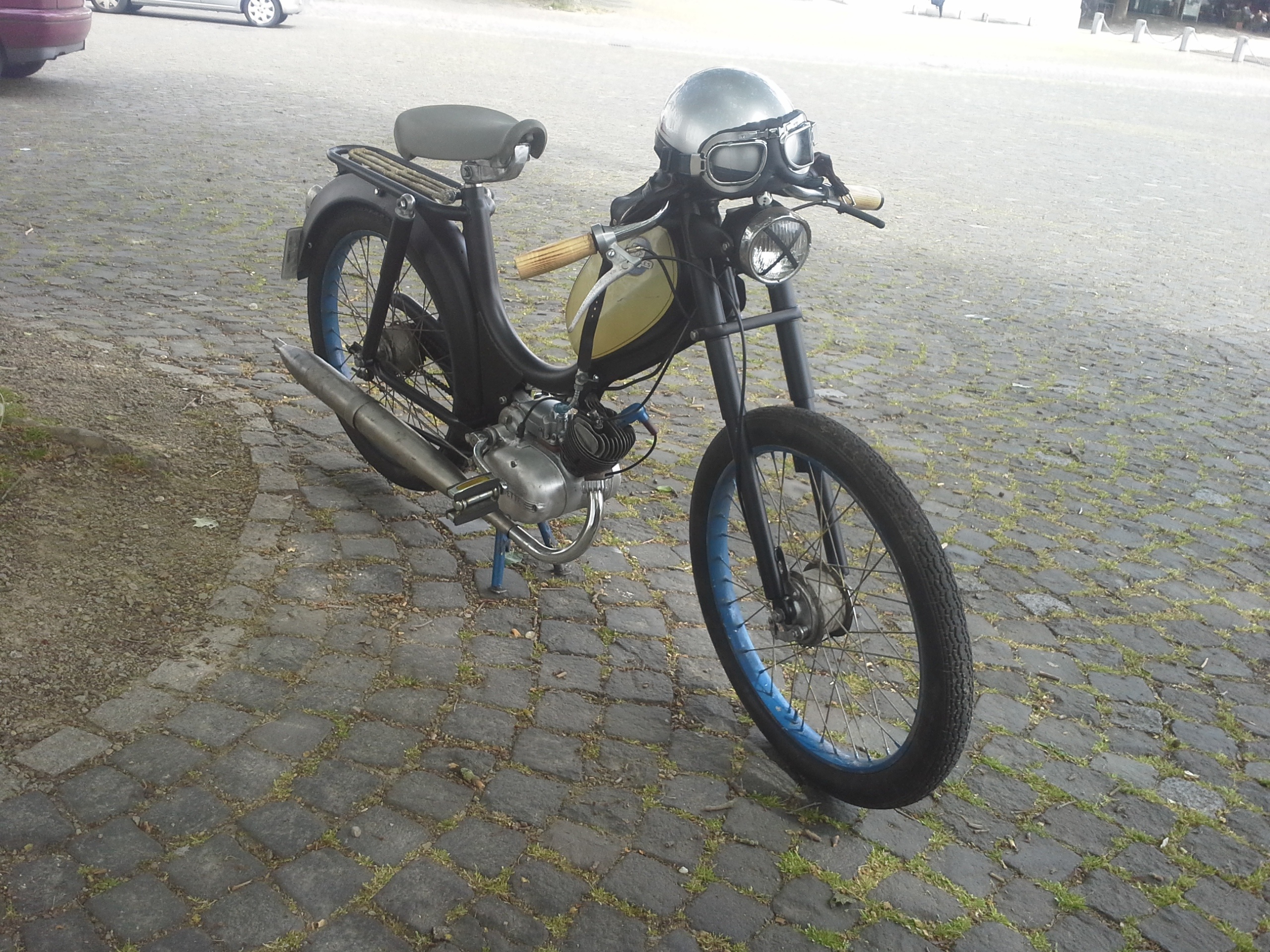 Hercules Bonneville.jpg