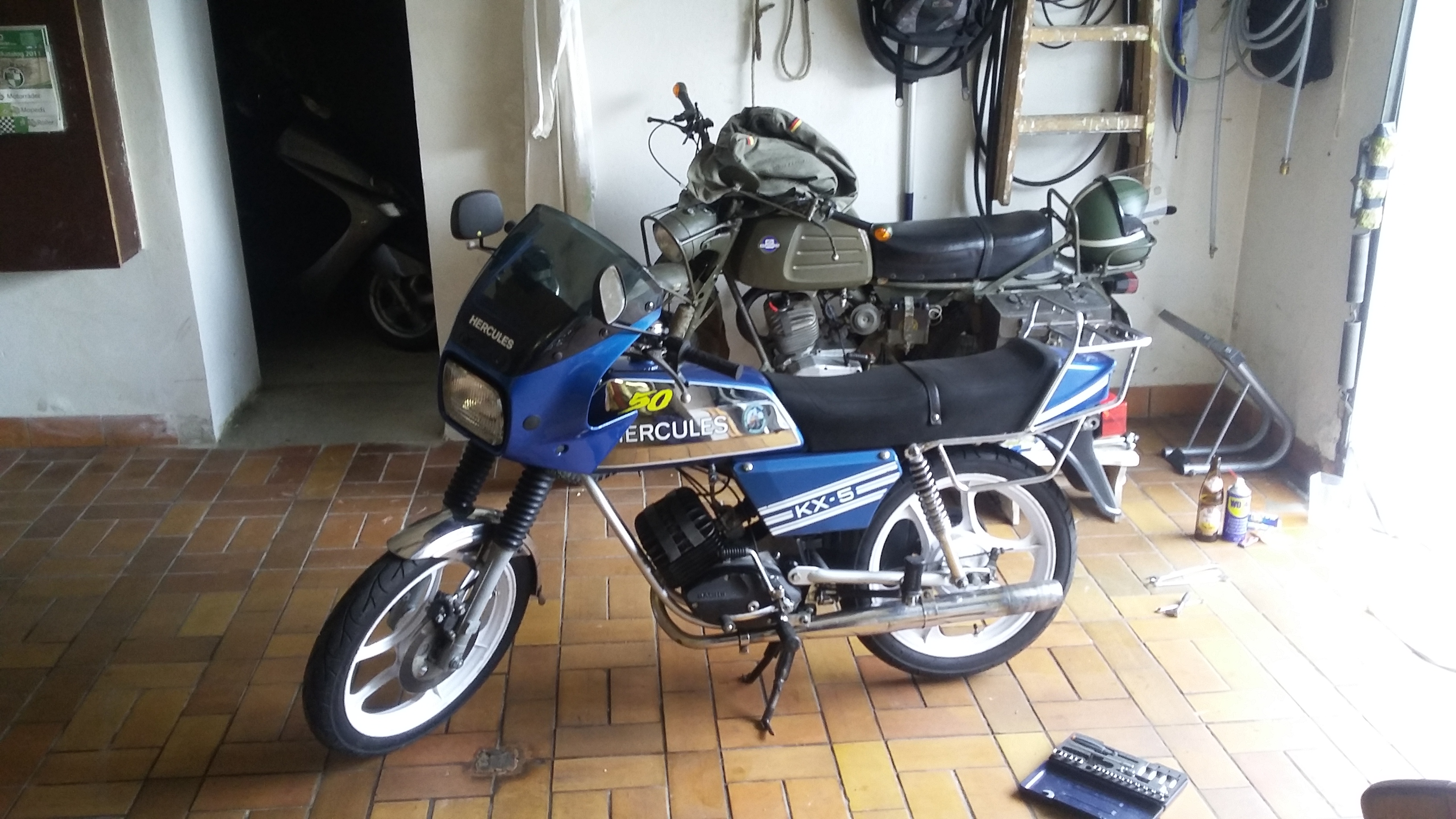 KX-5 und K125 V1.jpg