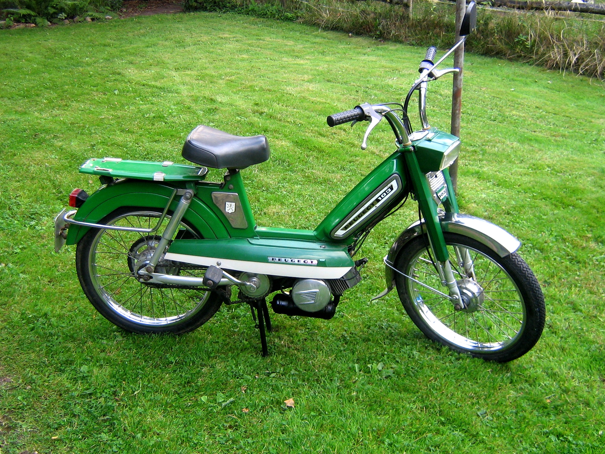 Peugeot 103.jpg