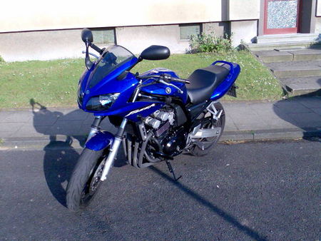 Yamaha FZS600.jpg