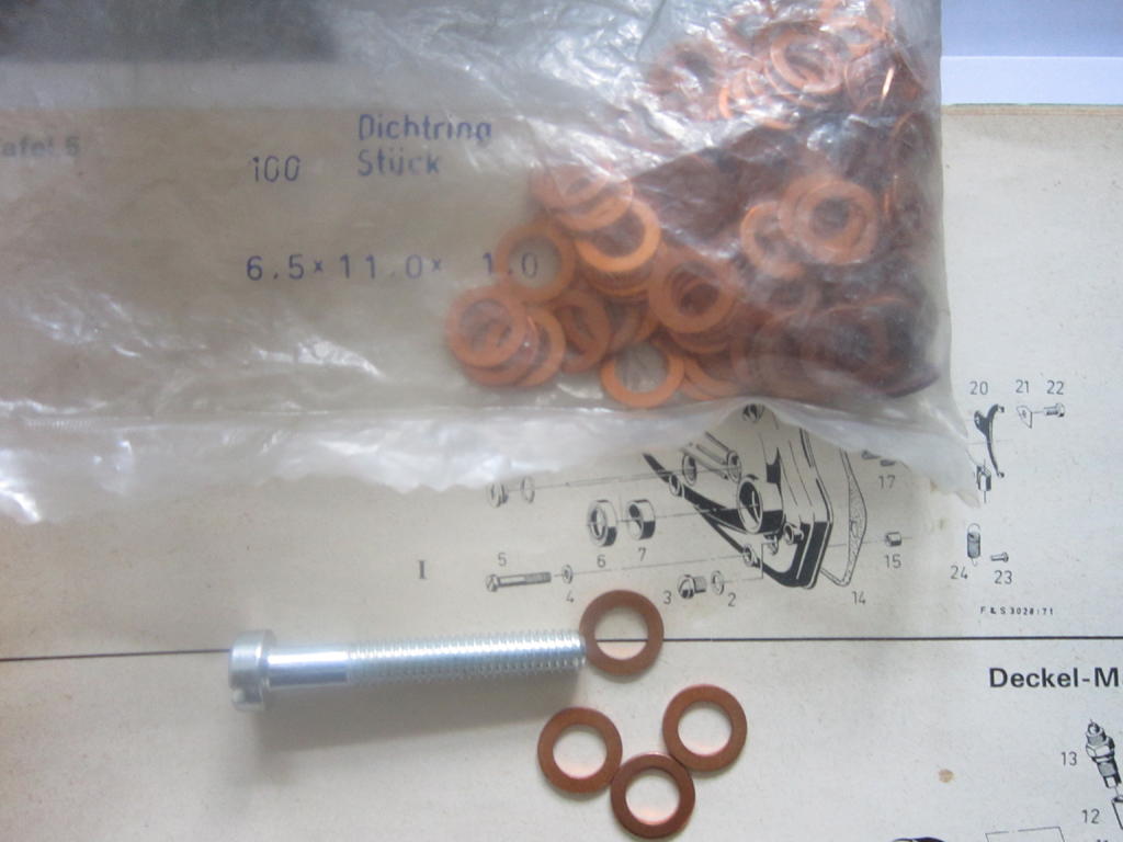 33812579qp.jpg